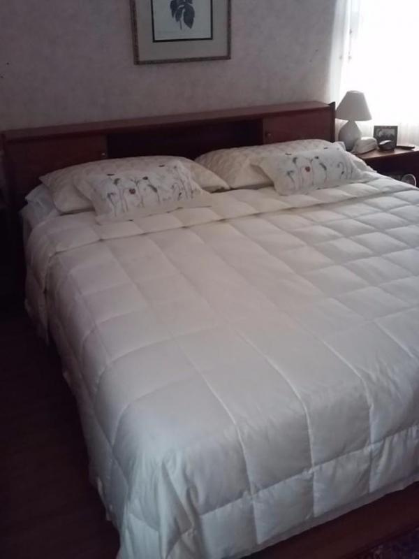 California King Bed by Drexel