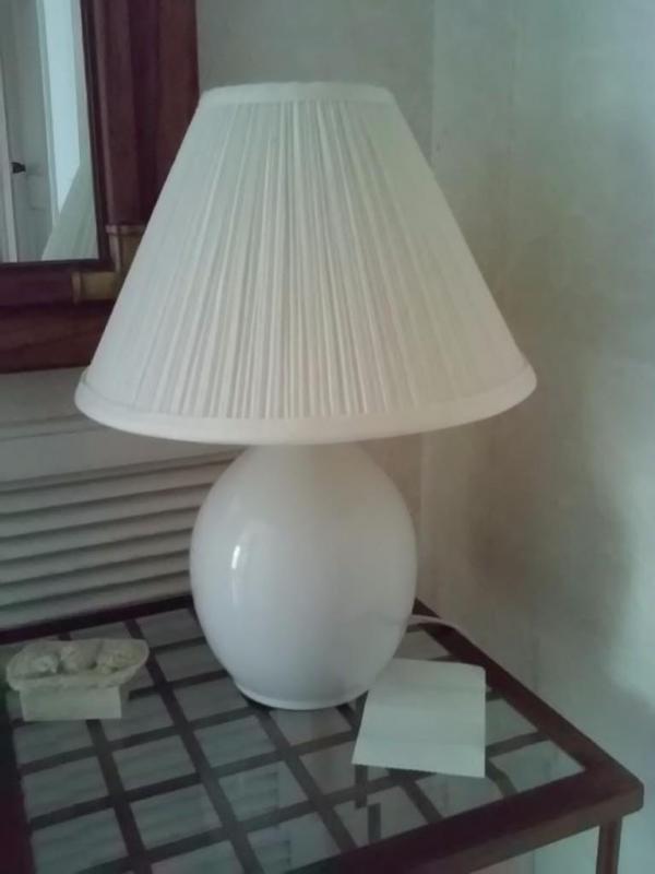 Set of 4 small lamps