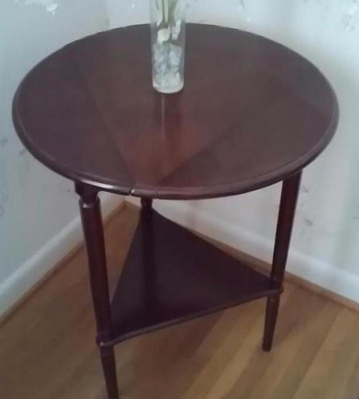 Corner Wooden Table