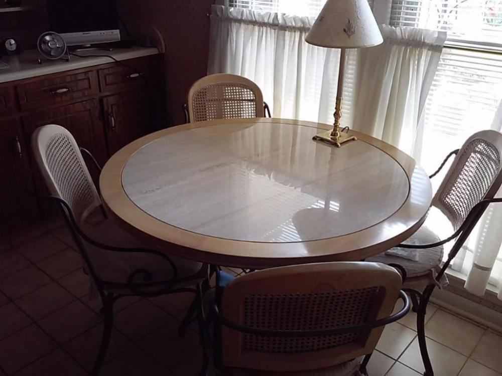 Kitchen Table & 4 Chairs (Marble)