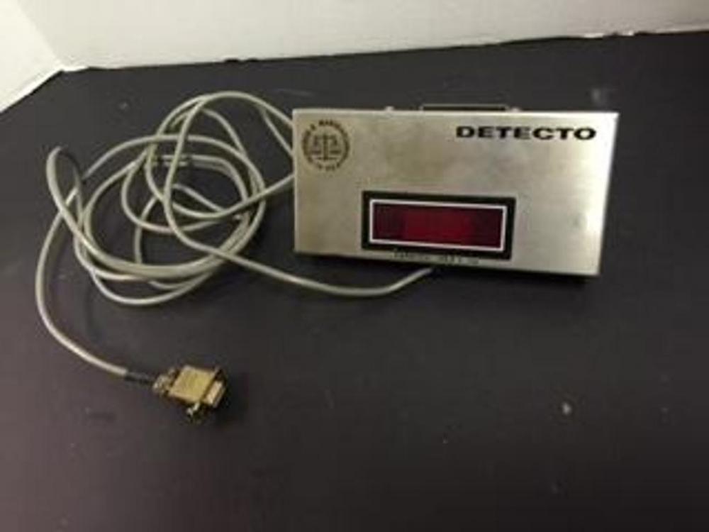 Cardinal/Detecto scale that mounts onto computer