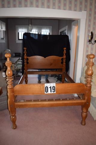 Post bed, solid wood, head, foot and rails