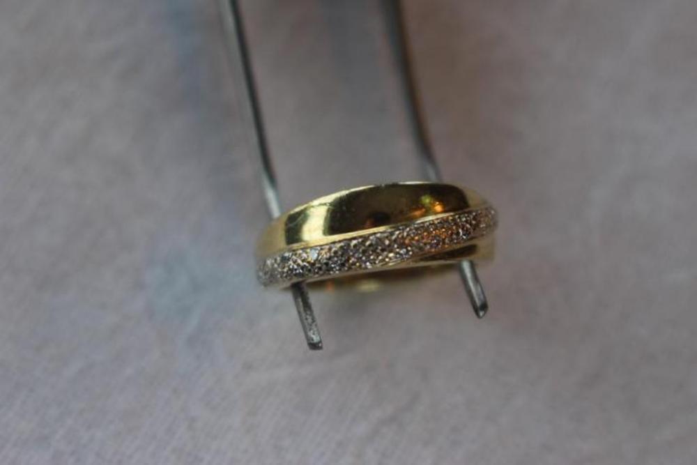 Ladies Diamond Fashion Ring, Krumenacher Jewelers Appraised Retail Value: $1,450.00,