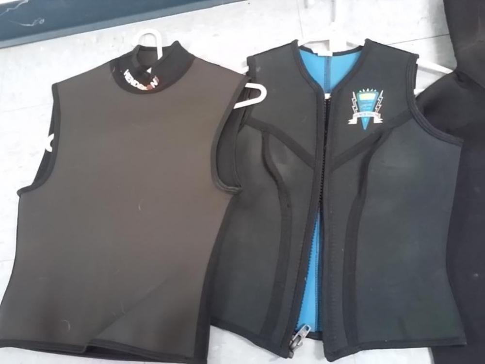 Scuba Wear/ Wetsuit; Henderson; Three Pieces; No Sizes