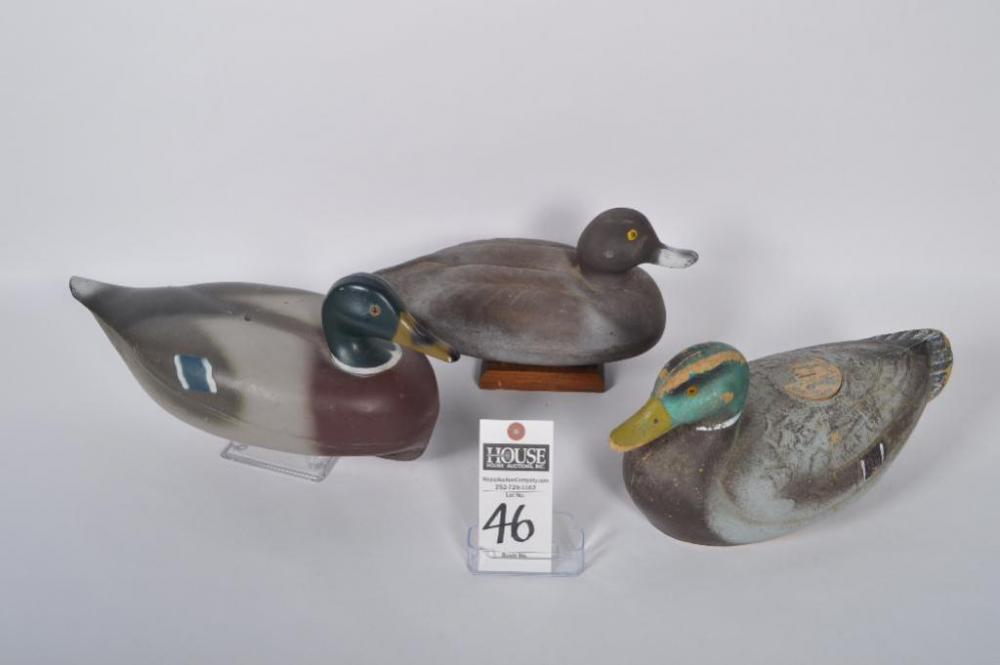 Splendid variety of collectible decoys, including a paper-mache Drake Mallard made by General Fibre Co./AriDuk and more!