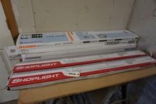 4ft t-12 lights, approx 18 bulbs