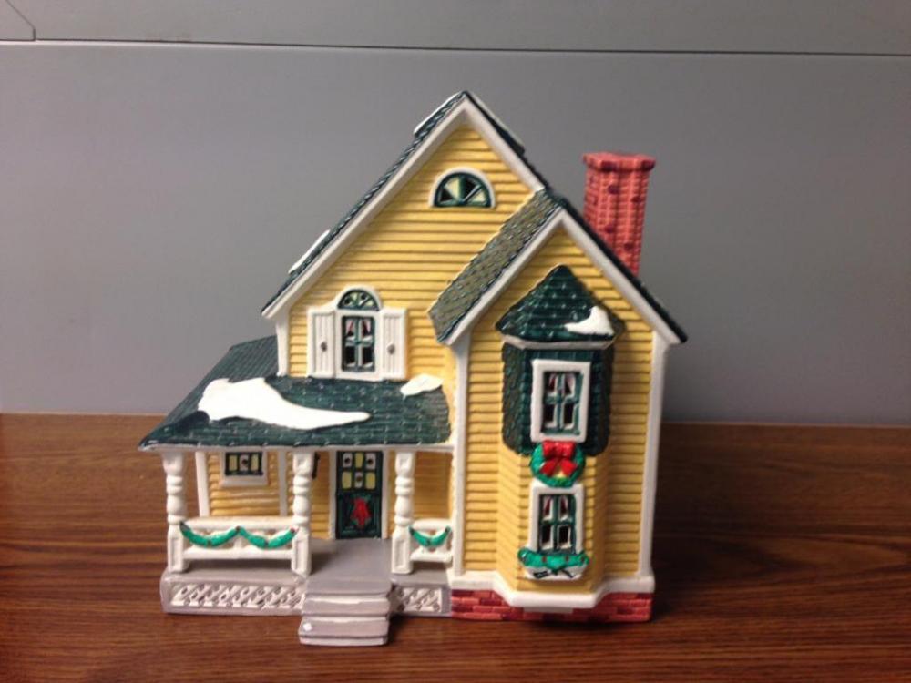 Department 56 "Woodbury House"; #5444-5