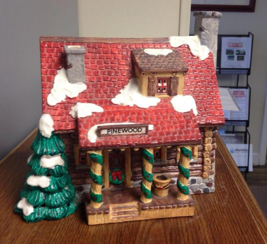 Department 56 "Pinewood Log Cabin"; #5150-0