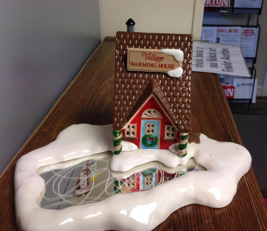 Department 56 "Warming House"; #5145-4