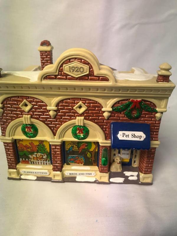 Department 56 "Village Vet and Pet Shop" (#5427-5, 1992)