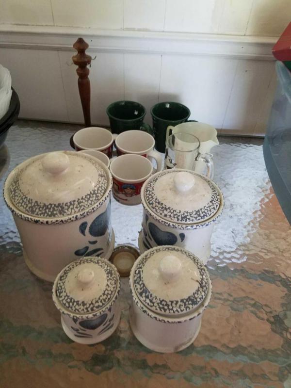 Coffee mugs, canister set, plastic serving bowls, knife block, HotPoint percolater