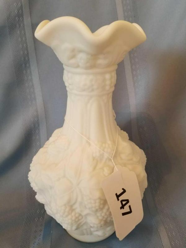 Porcelain Berry Pattern Vase image
