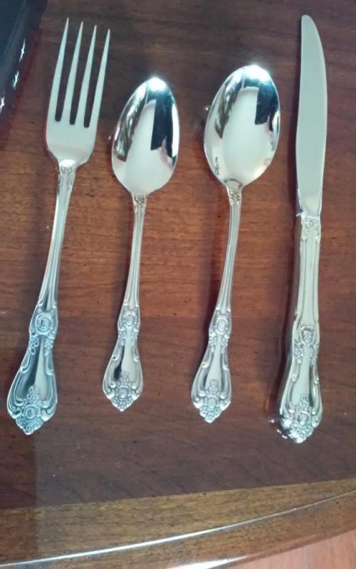 Fine Stainless Tableware, 573, "President" 32 piece set, WM-A Rogers-Premier Stainless