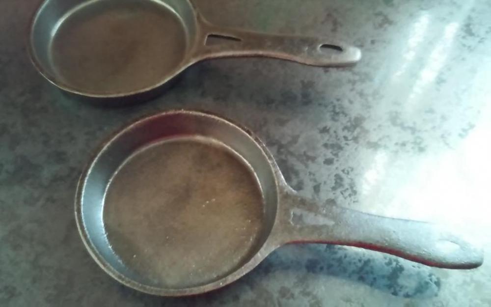 Cooks Tools small iron skillets