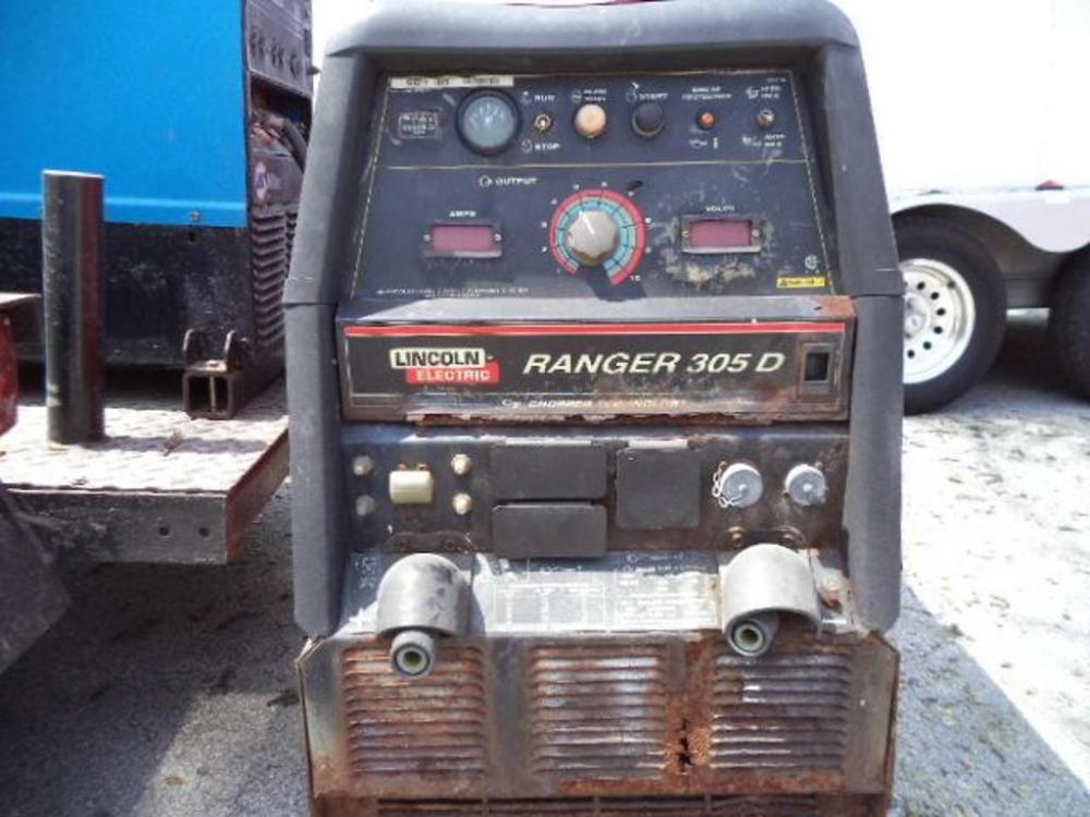 Lincoln Ranger 305D Portable Welder/Generator, SN: U1070307158, Diesel Fuel, 2,873 Hours Indicated