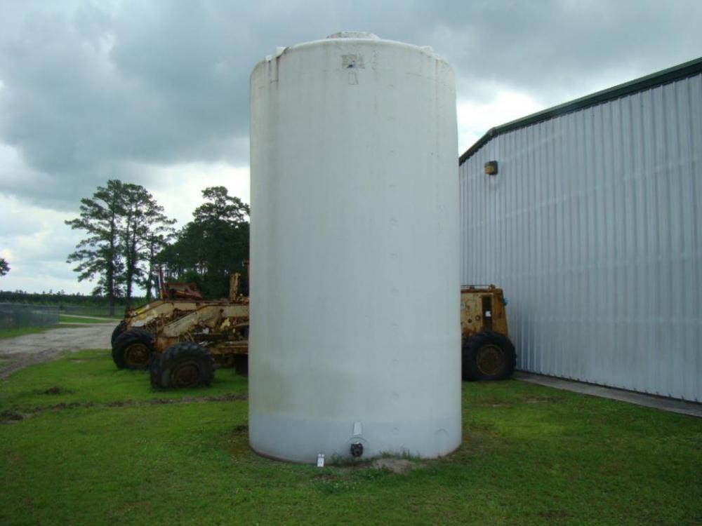 3,000 Gal. White Poly Tank
