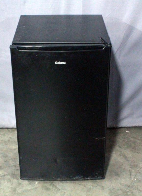 Galanz Household Mini Fridge Model GL35BK, 3.5 Cu Ft, 19"W x 32"H x 20.5"D