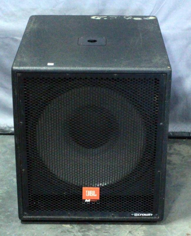 JBL Mpro Speaker SN MP418SP1-010940 On Wheels, 21.5"W x 24"H x 26"D