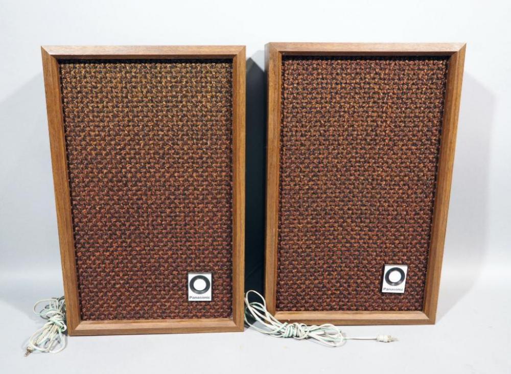 Panasonic Model SB-621 Bookshelf Speakers, Qty 2, 11.5"W x 18"H x 5"D