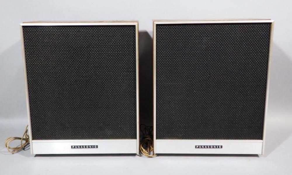 Panasonic Bookshelf Speakers, Qty 2, 11.5"W x 14"H x 6.5"D