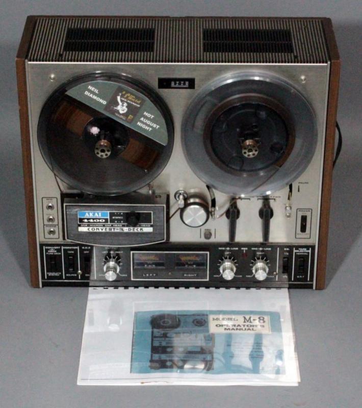 Akai Convert-A-Deck Reel To Reel Recorder/Speaker, Model 4400, Powers Up
