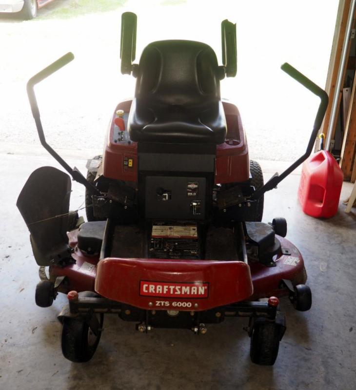 Craftsman ZTS 6000 Zero Turn Mower With 52 Deck 26 HP Briggs And 