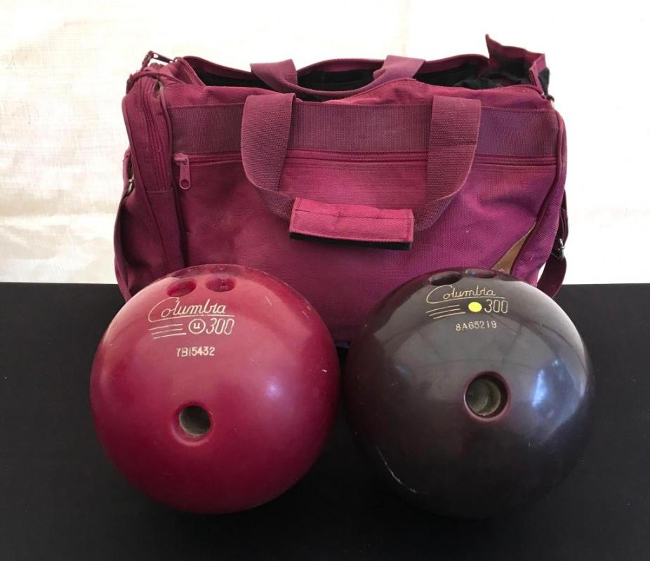 Lot of 2 Columbia Bowling Balls w/ Double Carrier Bag