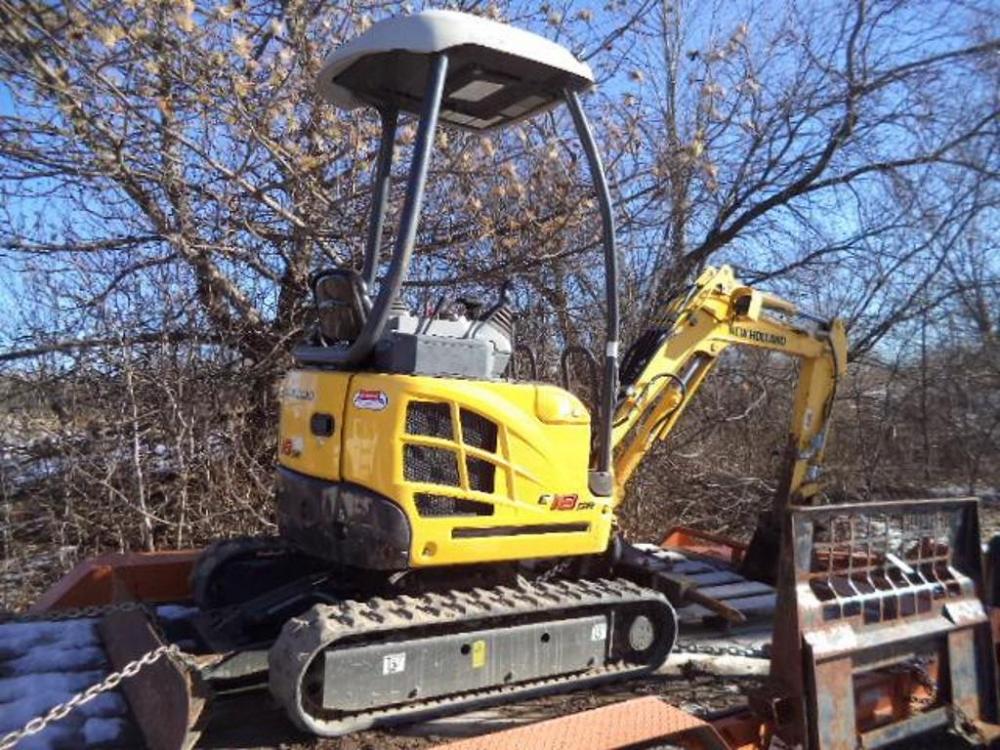 2014 New Holland E18 SR Mini Excavator w/3-Tooth Bucket, 366 Hours, SN: NETN16712,