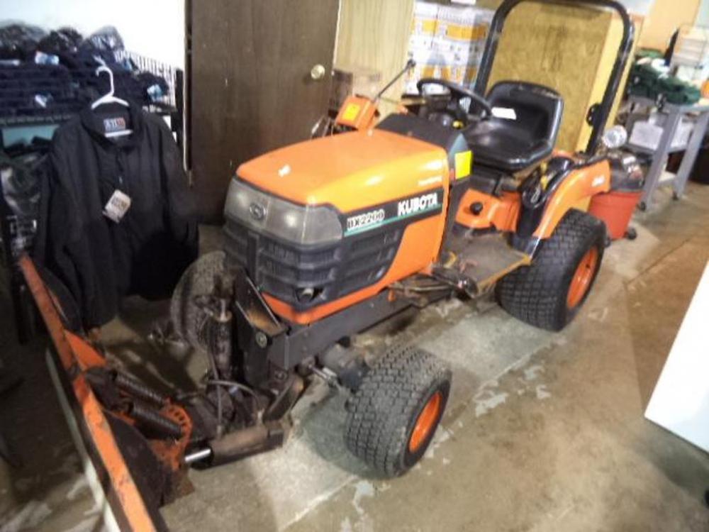 Kubota BX2200 Tractor, 4WD, Diesel Engine, 1,115 Hours, w/ BX2763 5' Snow Blade