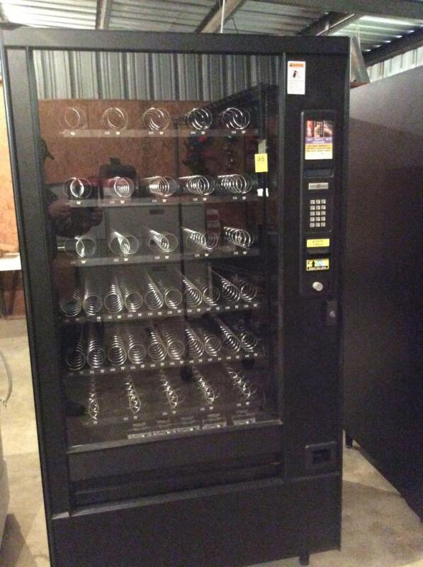 Automatic Products Vending Machine