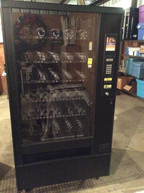 Automatic Products Vending Machine